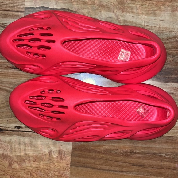 EVA Foam Slippers Slip-On Clog Foam Runner RNNR New size 13 Red Vermilion - Picture 5 of 17